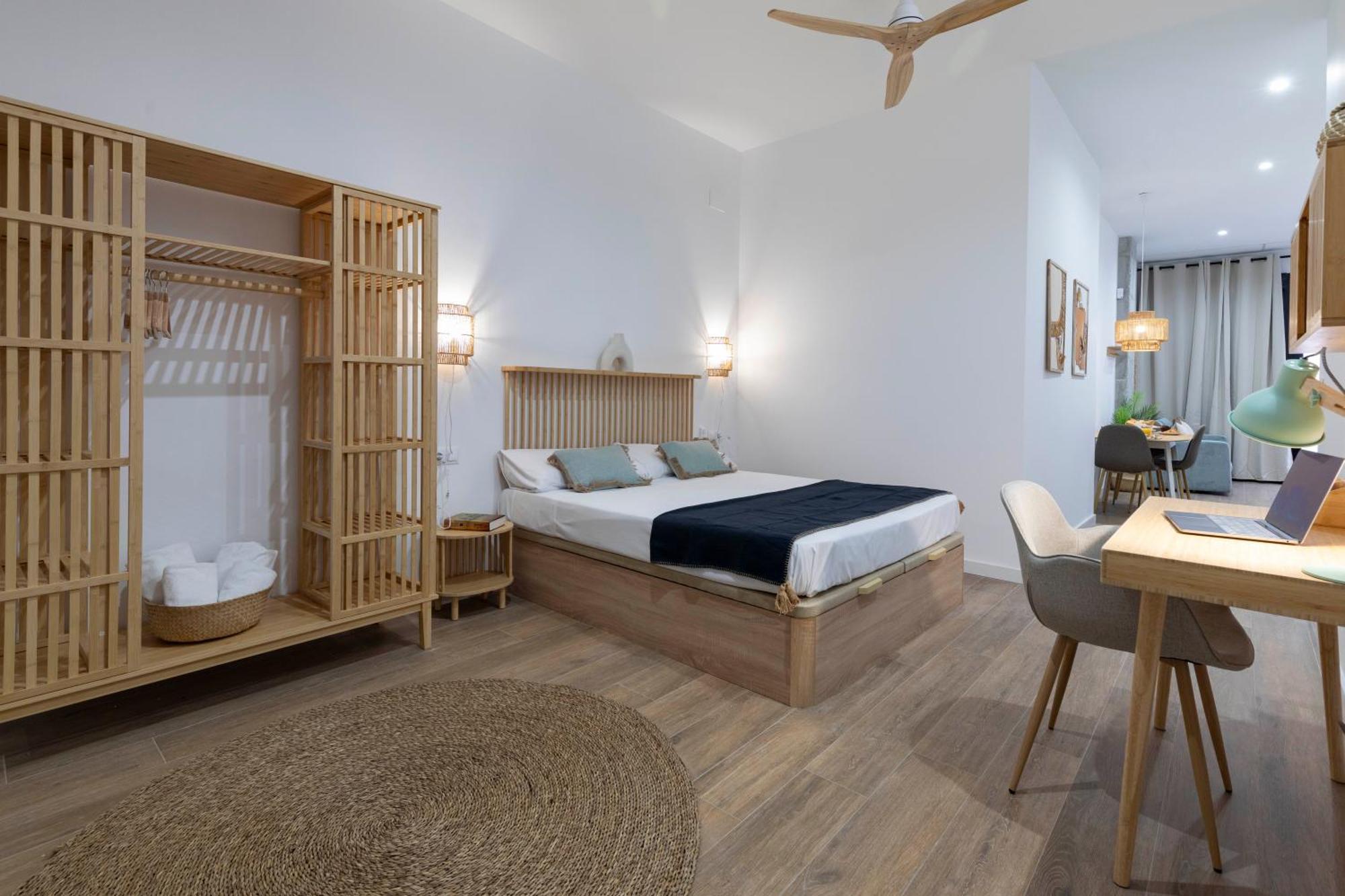 Travel Habitat Mediterranean Suites فالنسيا المظهر الخارجي الصورة