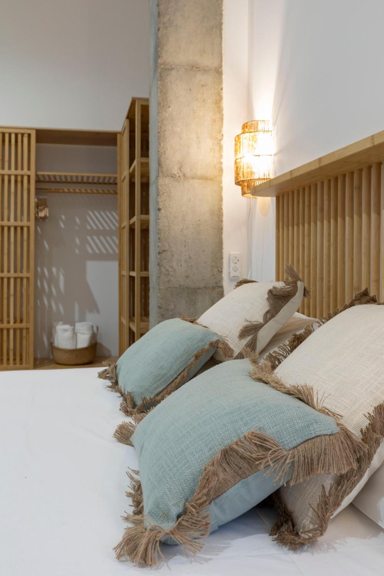 Travel Habitat Mediterranean Suites فالنسيا المظهر الخارجي الصورة