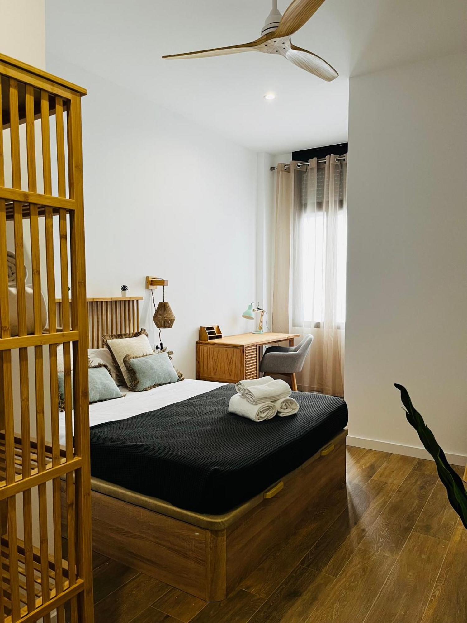 Travel Habitat Mediterranean Suites فالنسيا المظهر الخارجي الصورة