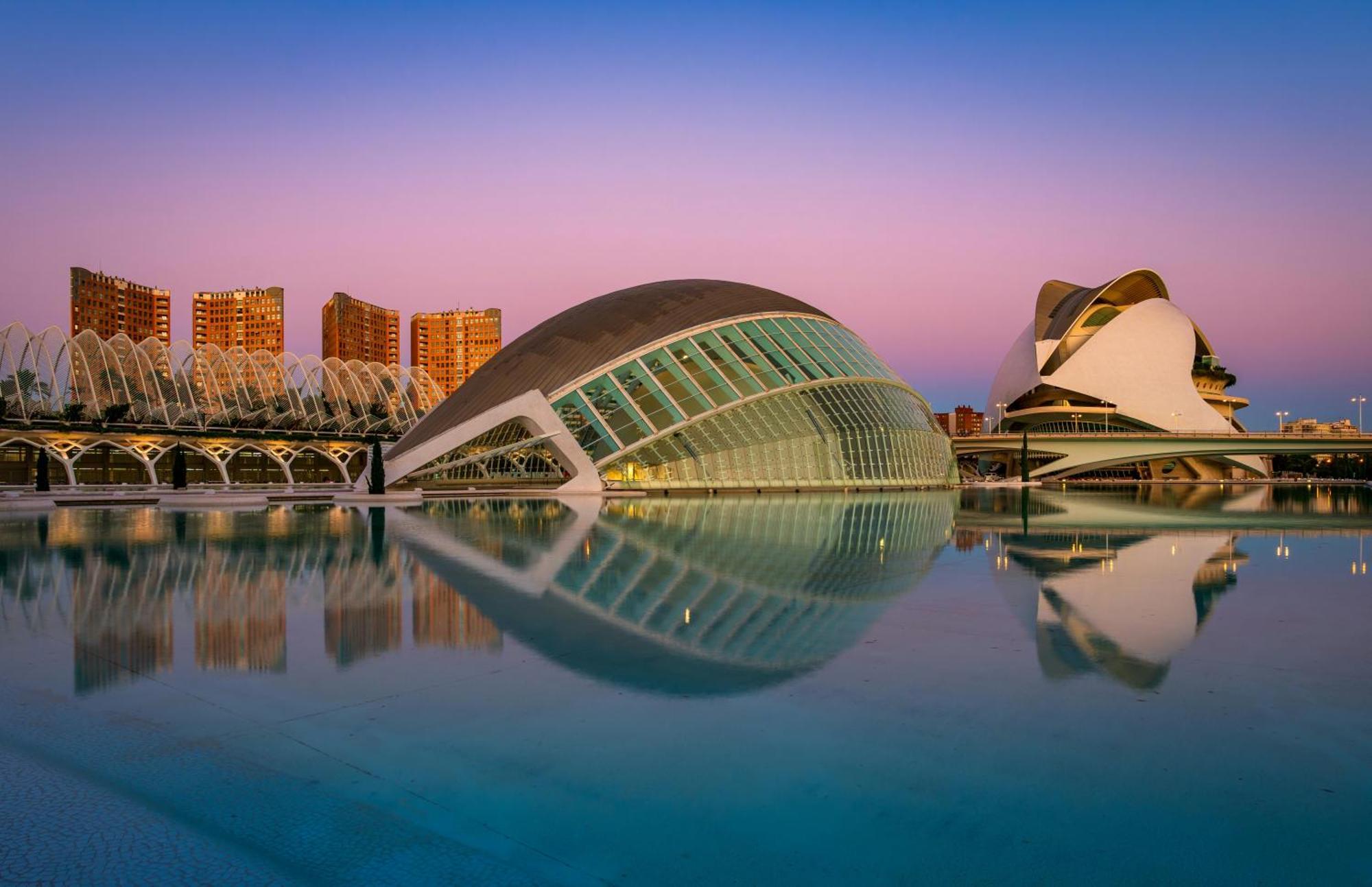 Travel Habitat Mediterranean Suites فالنسيا الغرفة الصورة
