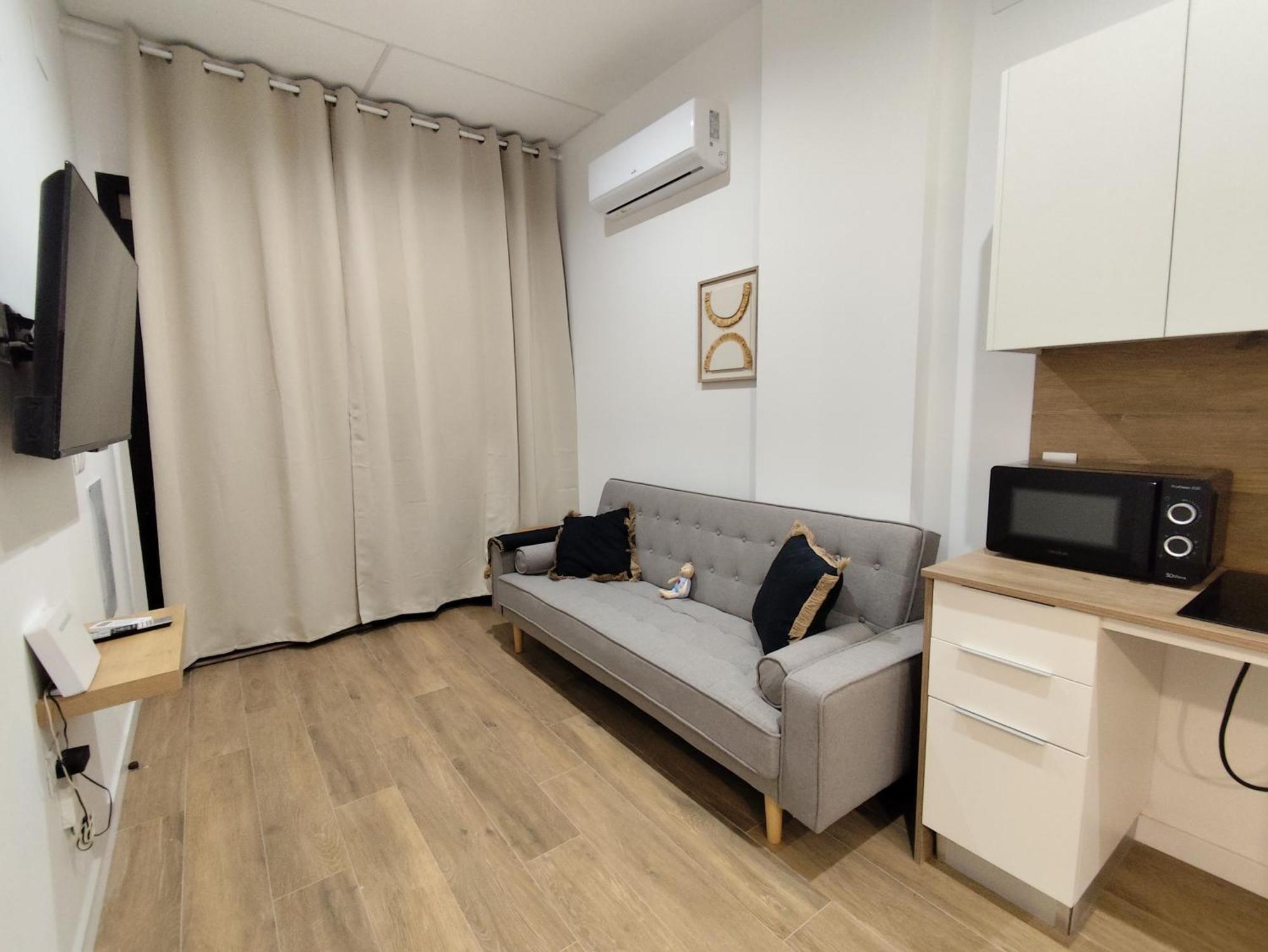 Travel Habitat Mediterranean Suites فالنسيا الغرفة الصورة